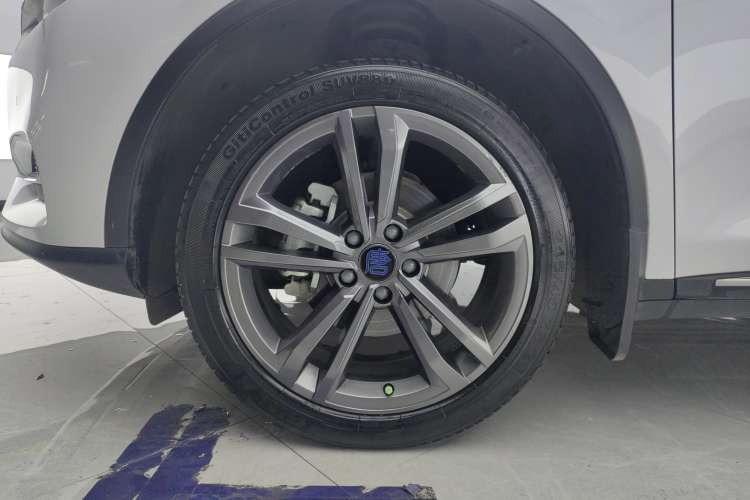 Used BYD Tang 2021 2.0T Automatic Flagship Edition Left Front Wheel Hub