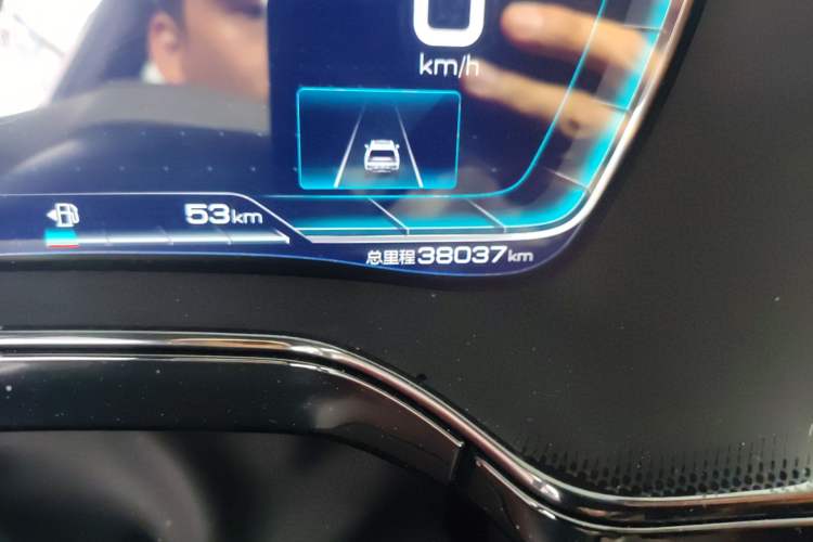 Used BYD Tang 2021 2.0T Automatic Flagship Edition Odometer Close Up