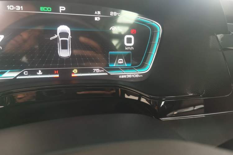 Used BYD Tang 2021 2.0T Automatic Flagship Edition Odometer Close Up
