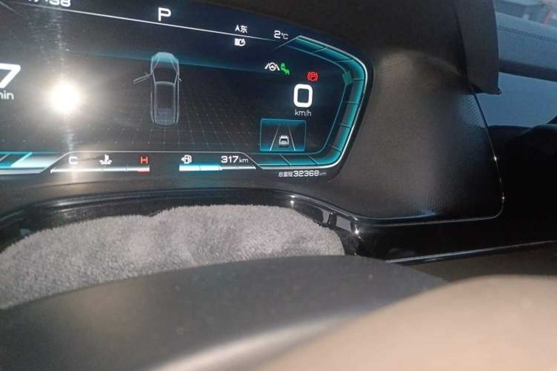 Used BYD Tang 2021 2.0T Automatic Flagship Edition Odometer Close Up