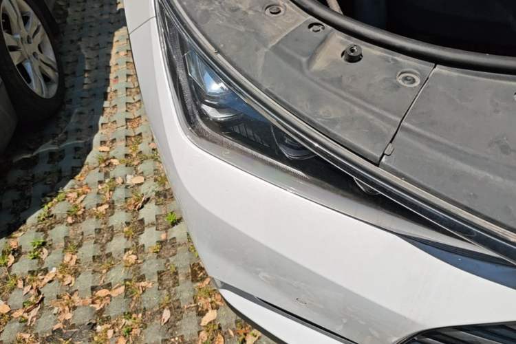 Used BYD Tang 2021 2.0T Automatic Flagship Edition Right Front Headlight