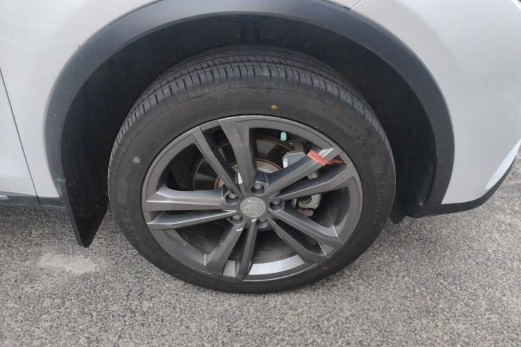Used BYD Tang 2021 2.0T Automatic Flagship Edition Right Front Wheel Hub