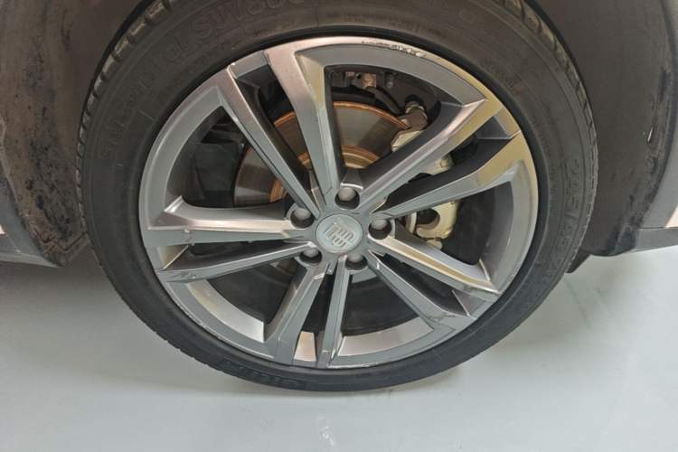 Used BYD Tang 2021 2.0T Automatic Flagship Edition Right Rear Wheel Hub