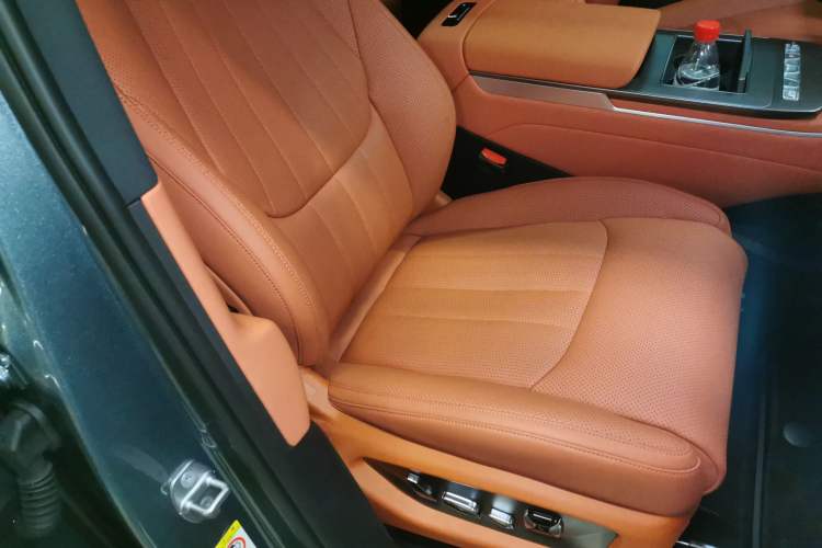 Used BYD Tang L 2025 DM 200KM Four-Wheel Drive LiDAR Flagship Model Right Front Seat