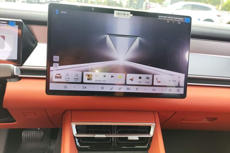 Used BYD Tang L 2025 DM 200KM Four-Wheel Drive LiDAR Flagship Model Audio And AC Panel