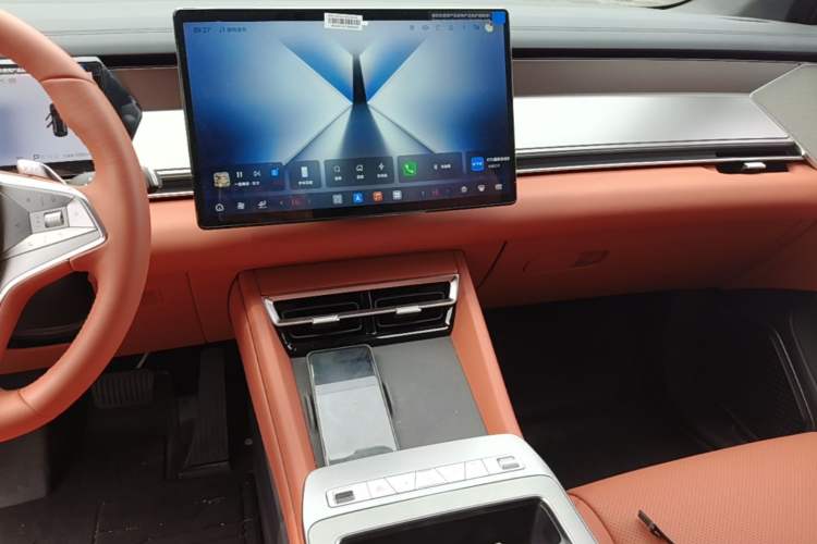 Used BYD Tang L 2025 EV with 670 km Range LiDAR and Premium Features Audio And AC Panel