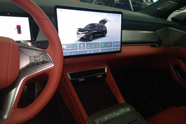 Used BYD Tang L 2025 DM 200KM Four-Wheel Drive LiDAR Flagship Model Audio And AC Panel