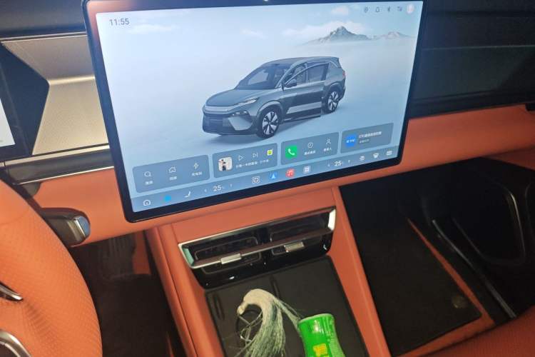 Used BYD Tang L 2025 DM 215KM LiDAR Flagship Model Audio And AC Panel