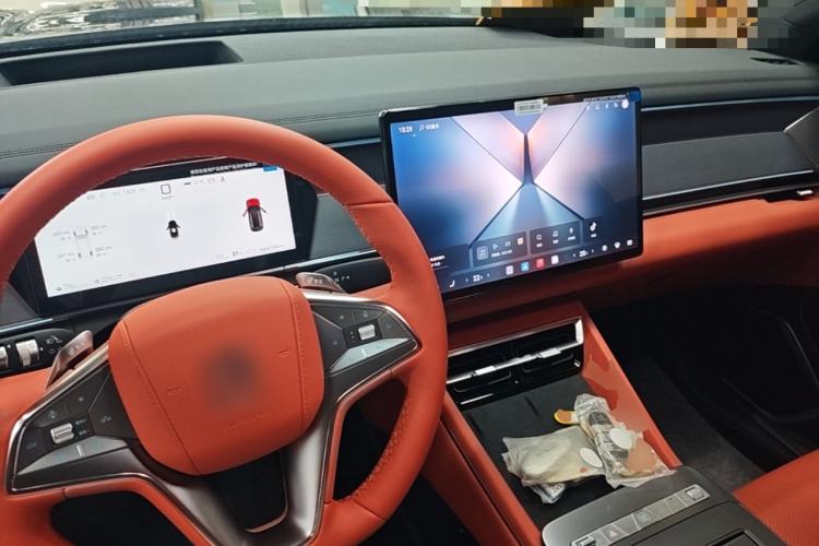 Used BYD Tang L 2025 DM 175KM Drone Player Edition Center Console