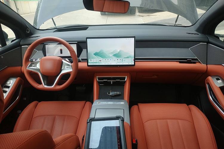 Used BYD Tang L 2025 EV 600KM All-Wheel-Drive LiDAR Flagship Model Center Console