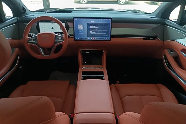 Used BYD Tang L 2025 DM 215KM LiDAR Flagship Model Center Console