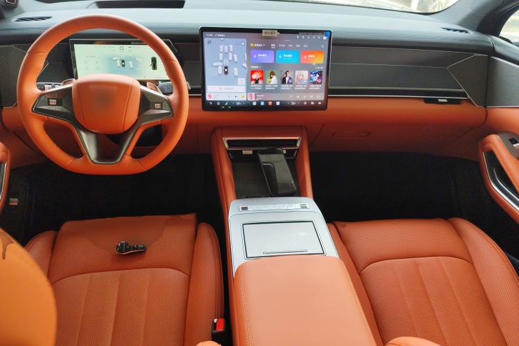 Used BYD Tang L 2025 DM 175KM Drone Player Edition Center Console