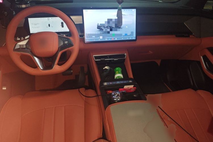 Used BYD Tang L 2025 DM 215KM LiDAR Flagship Model Center Console