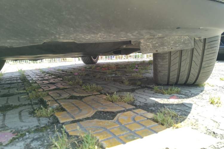 Used BYD Tang L 2025 DM 200KM Four-Wheel Drive LiDAR Flagship Model Chassis Front Right