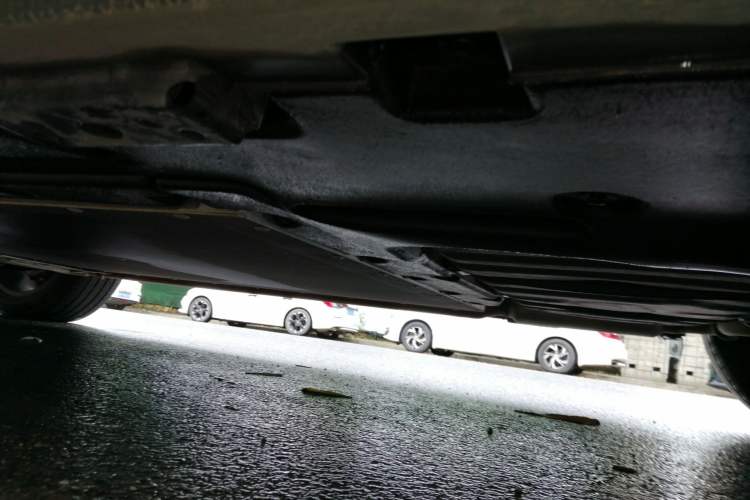 Used BYD Tang L 2025 DM 200KM Four-Wheel Drive LiDAR Flagship Model Chassis Rear Left