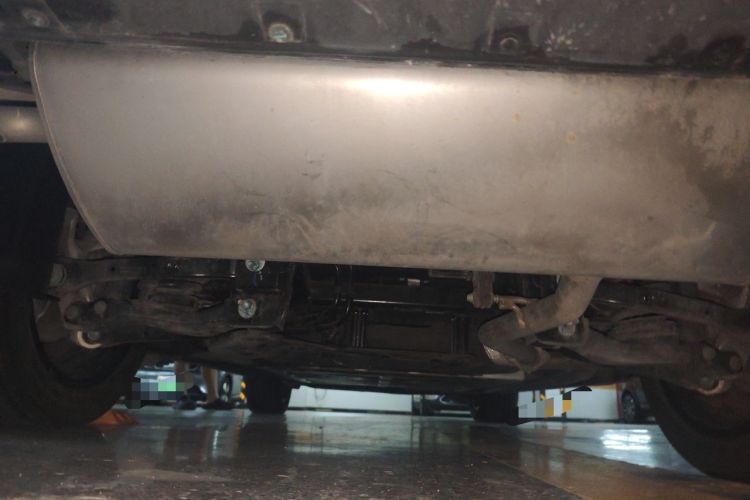Used BYD Tang L 2025 DM 215KM LiDAR Flagship Model Chassis Rear