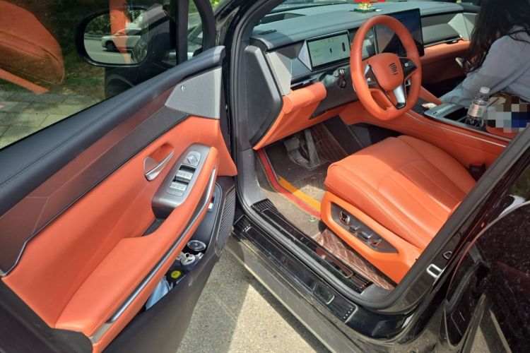Used BYD Tang L 2025 DM 215KM LiDAR Flagship Model Driver Seat