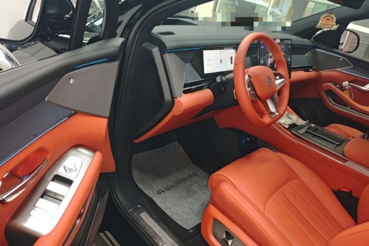 Used BYD Tang L 2025 DM 175KM Drone Player Edition Driver Seat