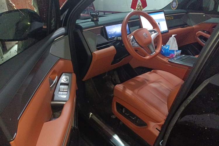 Used BYD Tang L 2025 DM 200KM Four-Wheel Drive LiDAR Flagship Model Driver Seat
