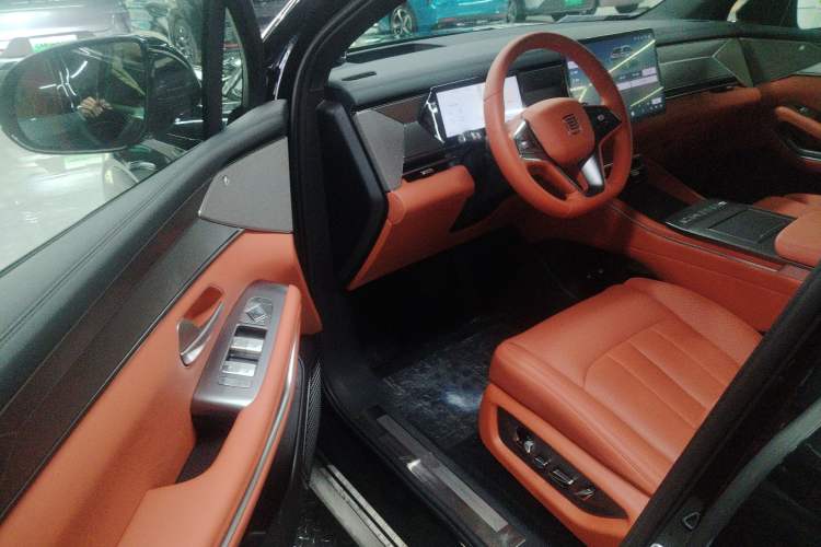 Used BYD Tang L 2025 DM 200KM Four-Wheel Drive LiDAR Flagship Model Driver Seat