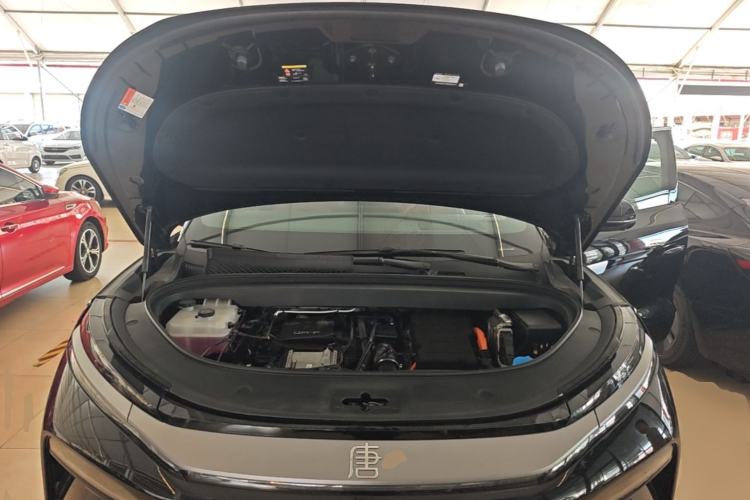 Used BYD Tang L 2025 DM 175KM Drone Player Edition Engine Bay