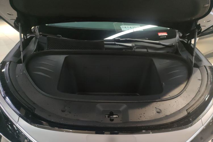 Used BYD Tang L 2025 EV with 670 km Range LiDAR and Premium Features Engine Bay