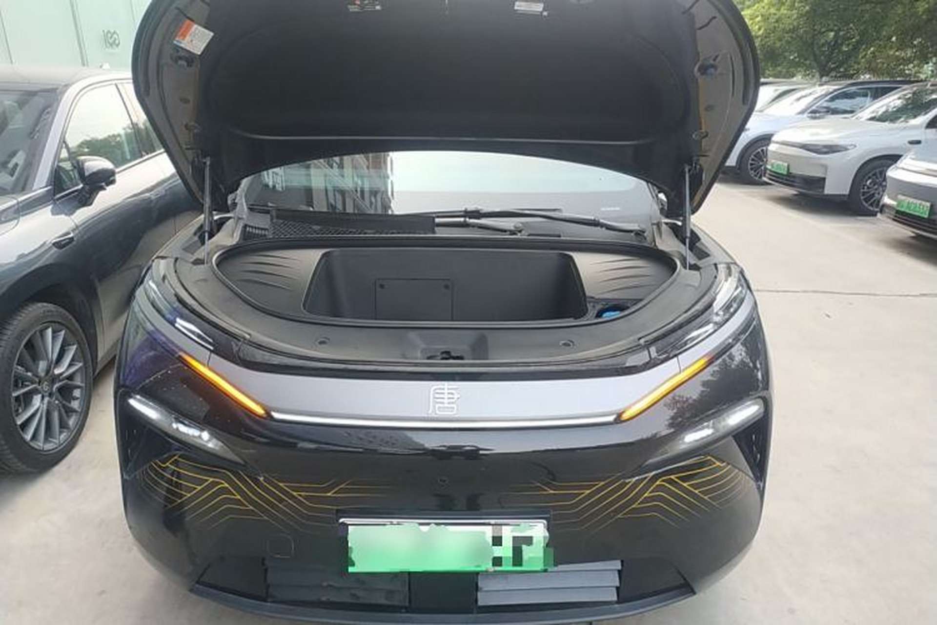Used BYD Tang L 2025 EV 600KM All-Wheel-Drive LiDAR Flagship Model Engine Bay