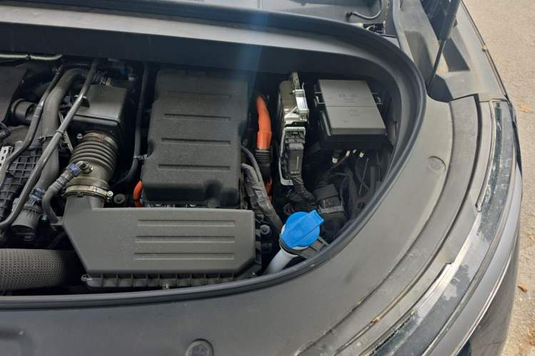 Used BYD Tang L 2025 DM 215KM LiDAR Flagship Model Engine Bay Left