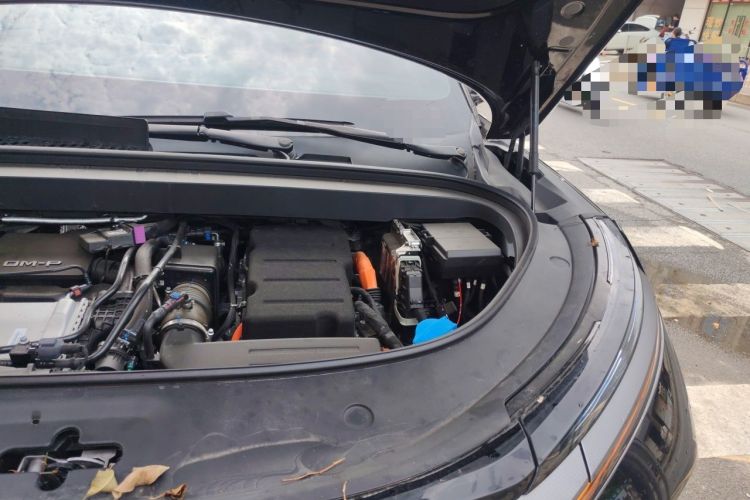 Used BYD Tang L 2025 DM 175KM Drone Player Edition Engine Bay Left