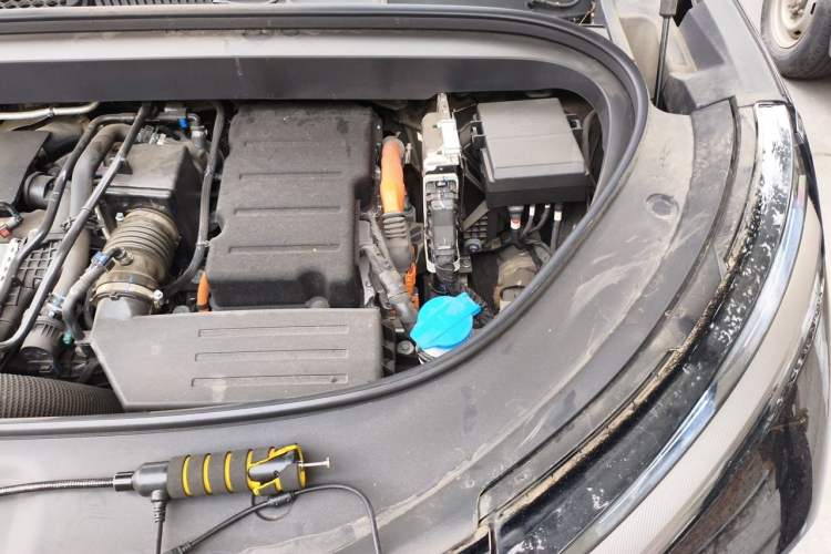 Used BYD Tang L 2025 DM 200KM Four-Wheel Drive LiDAR Flagship Model Engine Bay Left
