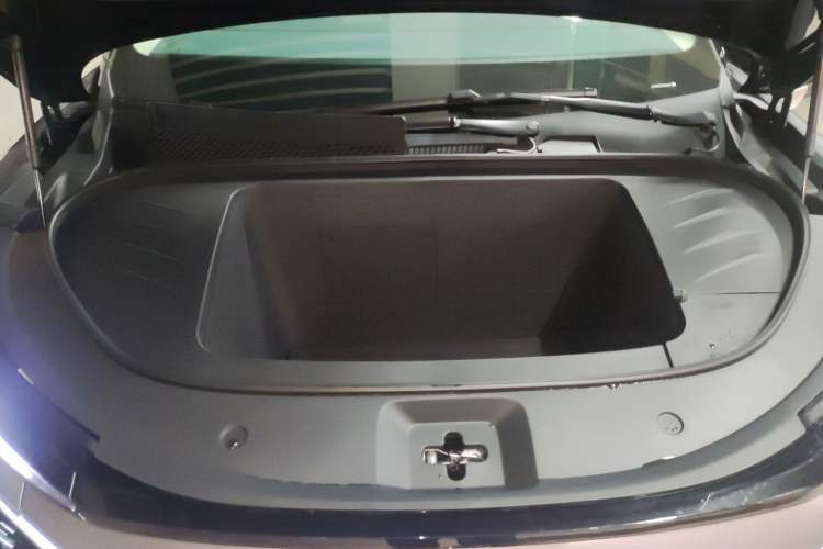 Used BYD Tang L 2025 EV with 670 km Range LiDAR and Premium Features Engine Bay