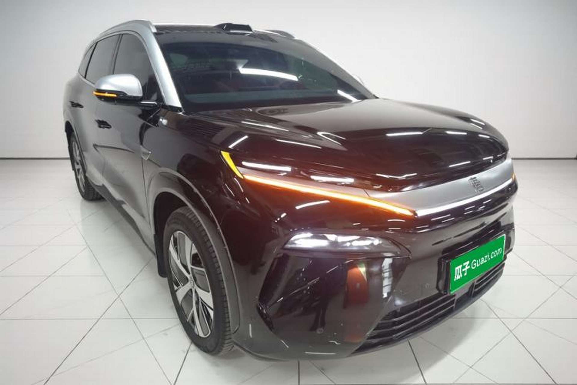 Used BYD Tang L 2025 DM 200KM Four-Wheel Drive LiDAR Flagship Model Exterior 2