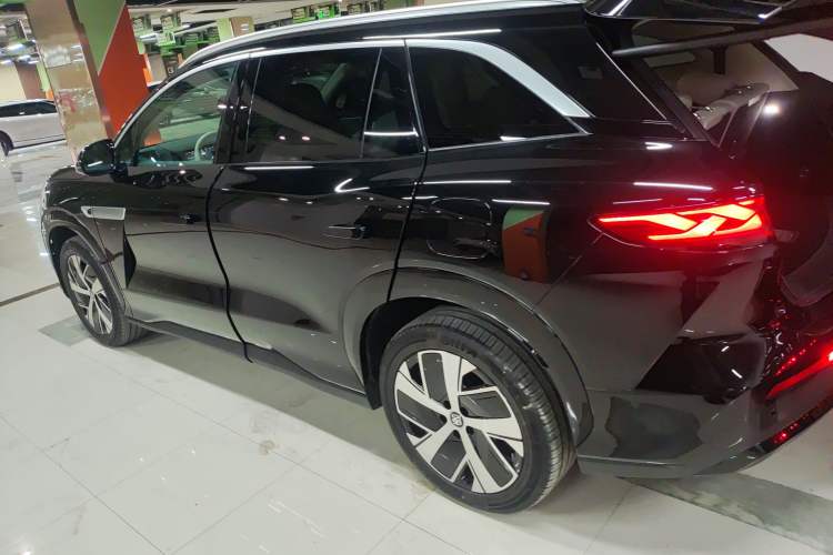 Used BYD Tang L 2025 EV with 670 km Range LiDAR and Premium Features Exterior 3