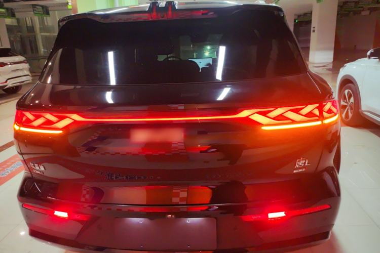 Used BYD Tang L 2025 DM 215KM LiDAR Flagship Model Exterior 4