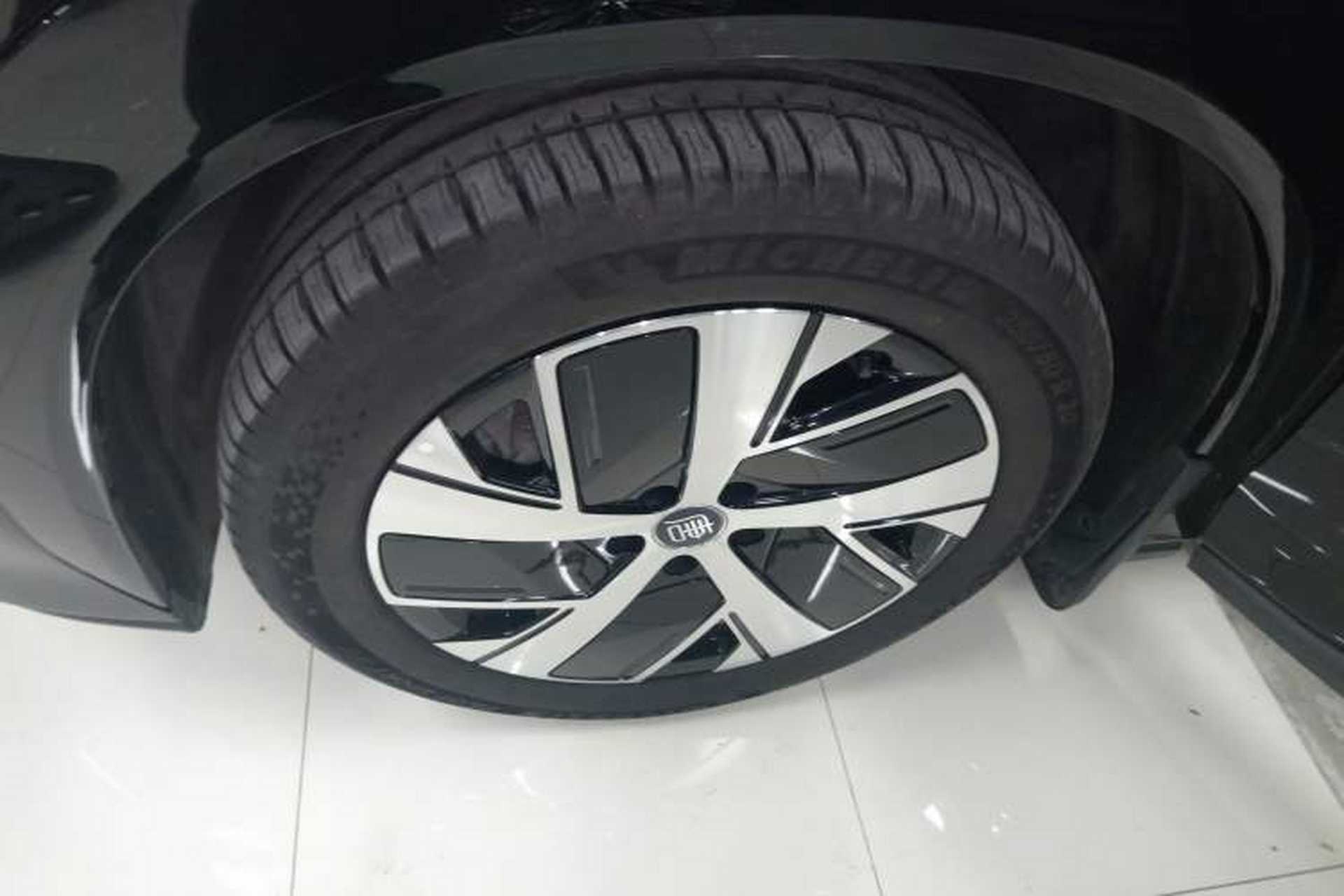 Used BYD Tang L 2025 DM 200KM Four-Wheel Drive LiDAR Flagship Model Exterior 7