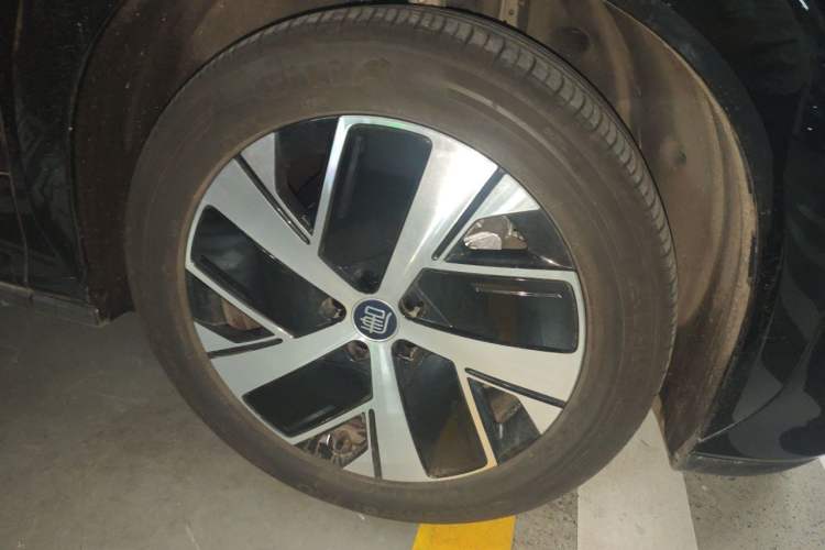 Used BYD Tang L 2025 DM 215KM LiDAR Flagship Model Exterior 7