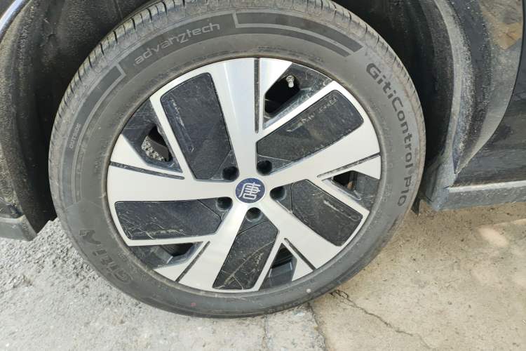 Used BYD Tang L 2025 DM 200KM Four-Wheel Drive LiDAR Flagship Model Exterior 8