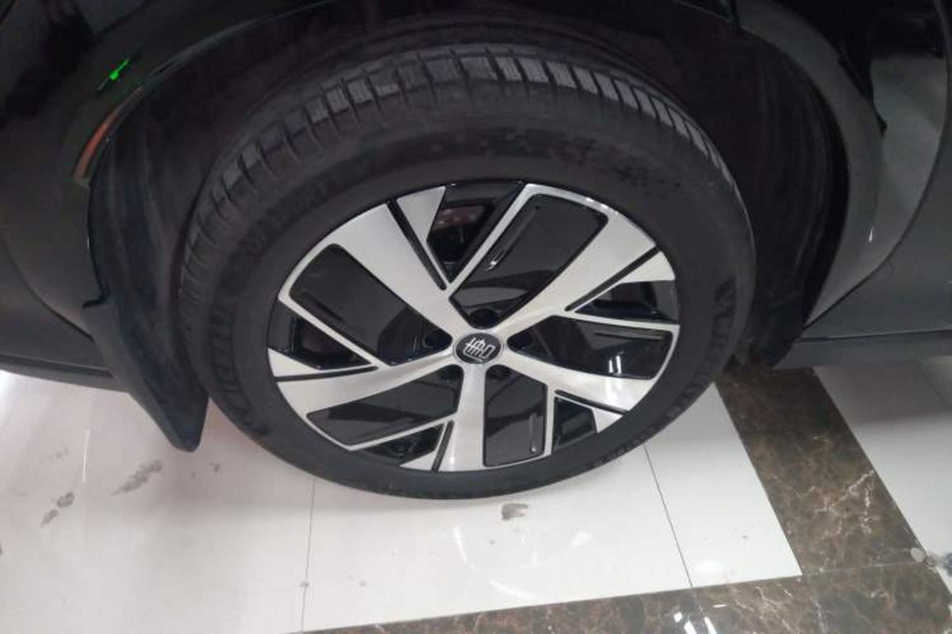 Used BYD Tang L 2025 DM 200KM Four-Wheel Drive LiDAR Flagship Model Exterior 8