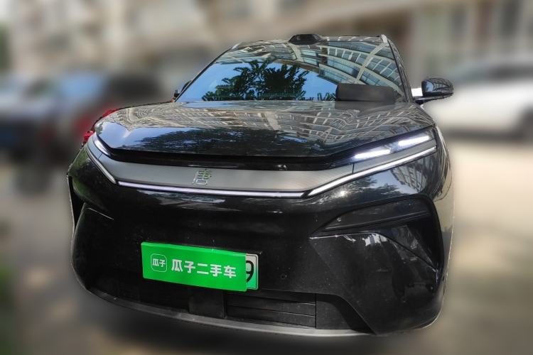 Used BYD Tang L 2025 EV with 670 km Range LiDAR and Premium Features Front