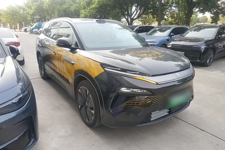 Used BYD Tang L 2025 EV 600KM All-Wheel-Drive LiDAR Flagship Model Front Right 45 Deg