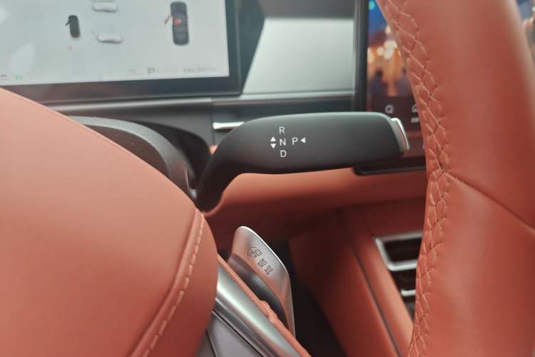 Used BYD Tang L 2025 DM 200KM Four-Wheel Drive LiDAR Flagship Model Gear Lever