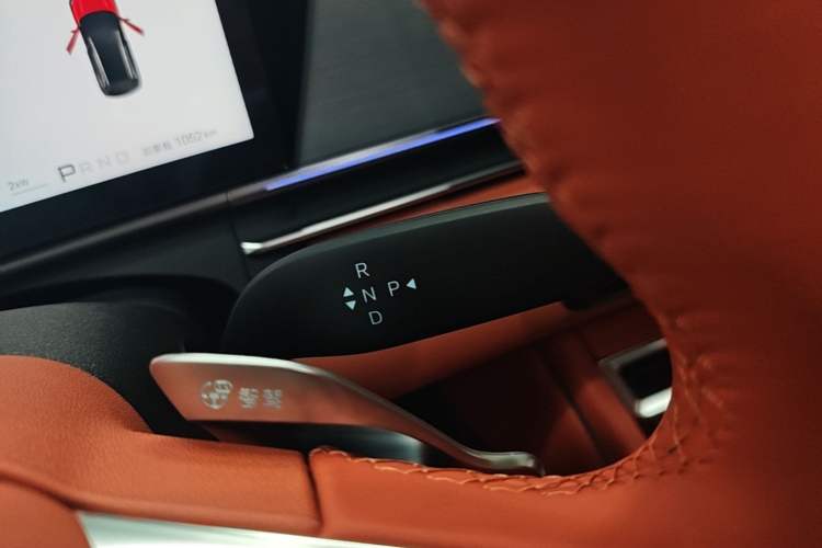Used BYD Tang L 2025 DM 175KM Drone Player Edition Gear Lever