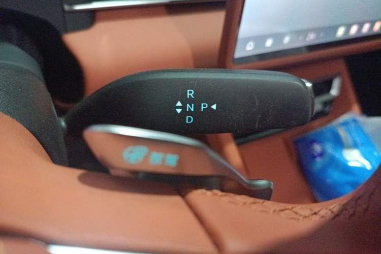 Used BYD Tang L 2025 DM 200KM Four-Wheel Drive LiDAR Flagship Model Gear Lever