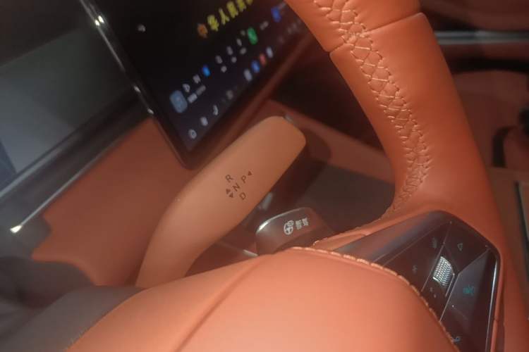 Used BYD Tang L 2025 DM 200KM Four-Wheel Drive LiDAR Flagship Model Gear Lever
