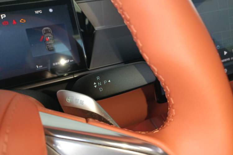 Used BYD Tang L 2025 DM 200KM Four-Wheel Drive LiDAR Flagship Model Gear Lever