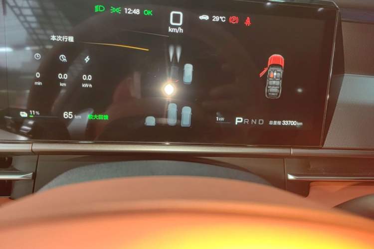 Used BYD Tang L 2025 EV with 670 km Range LiDAR and Premium Features Instrument Cluster