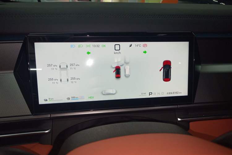 Used BYD Tang L 2025 DM 200KM Four-Wheel Drive LiDAR Flagship Model Instrument Cluster