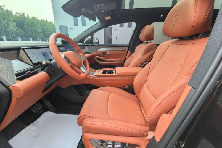 Used BYD Tang L 2025 DM 215KM LiDAR Flagship Model Interior 1