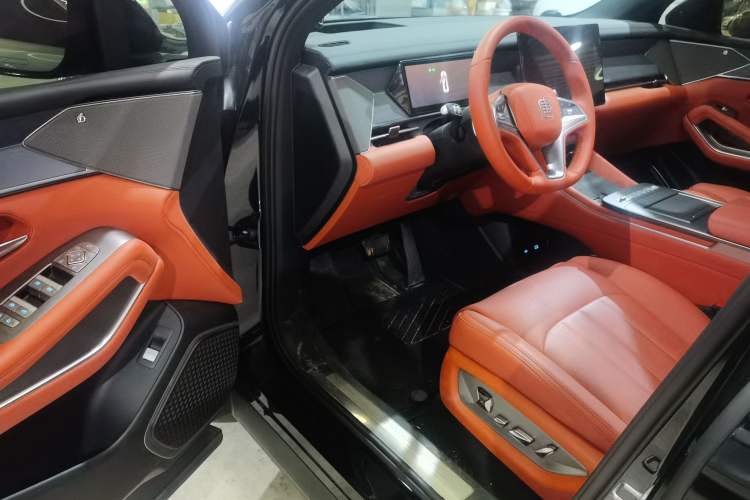 Used BYD Tang L 2025 EV 670KM LiDAR Flagship Version Interior 2