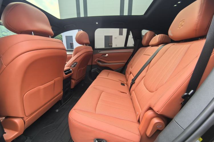 Used BYD Tang L 2025 DM 215KM LiDAR Flagship Model Interior 2